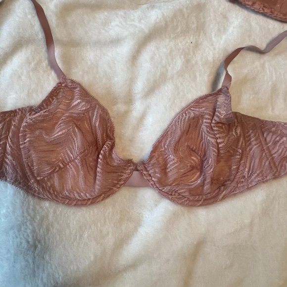 Victoria's Secret VERY SEXY Unlined Zebra Lace Demi Bra demure pink size 32DDD - Picture 5 of 15